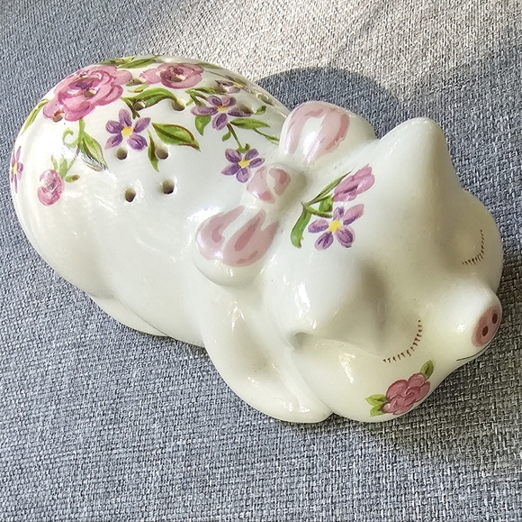 Vintage 1978 Ceramic Scented Potpourri Diffuser, Floral Pig - Picture 5 of 6